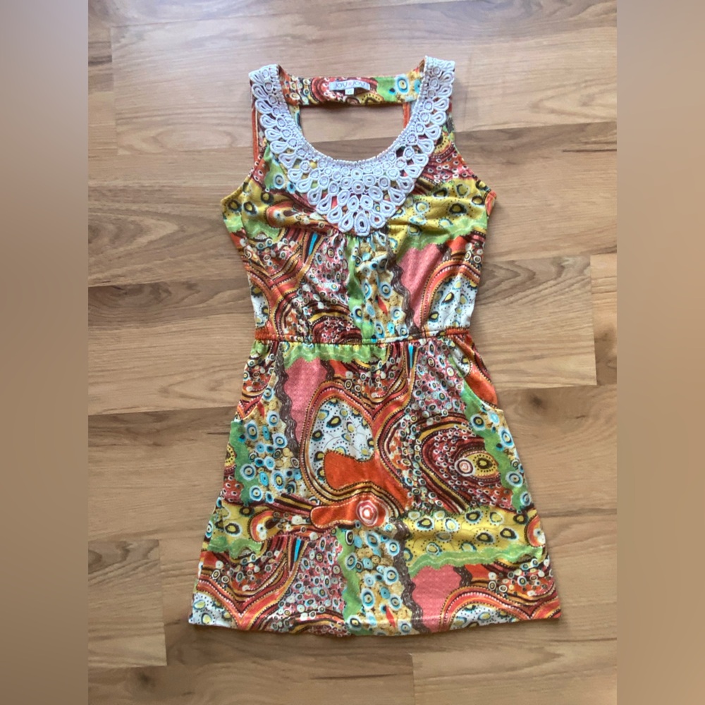 Women’s Groovy Dress. Size XS.